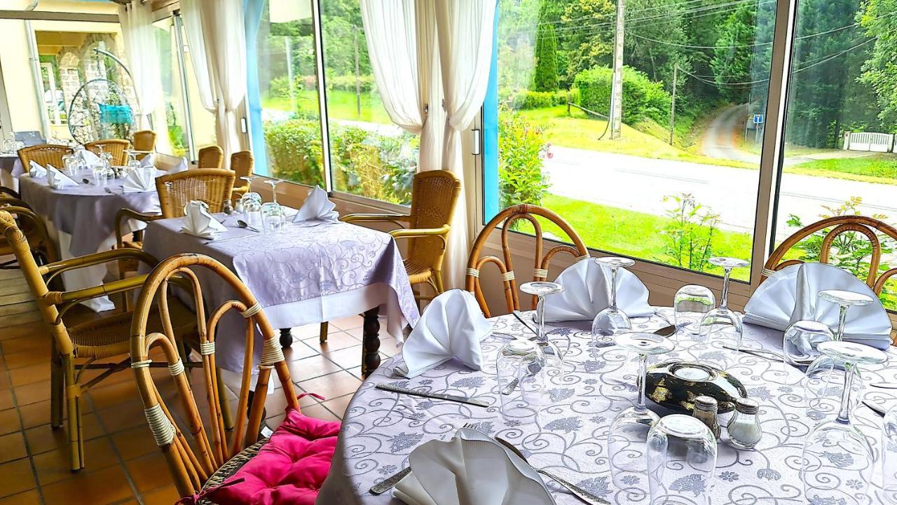 Fasthotel Oloron Hostellerie Du Paon Blanc Lurbe-Saint-Christau Esterno foto