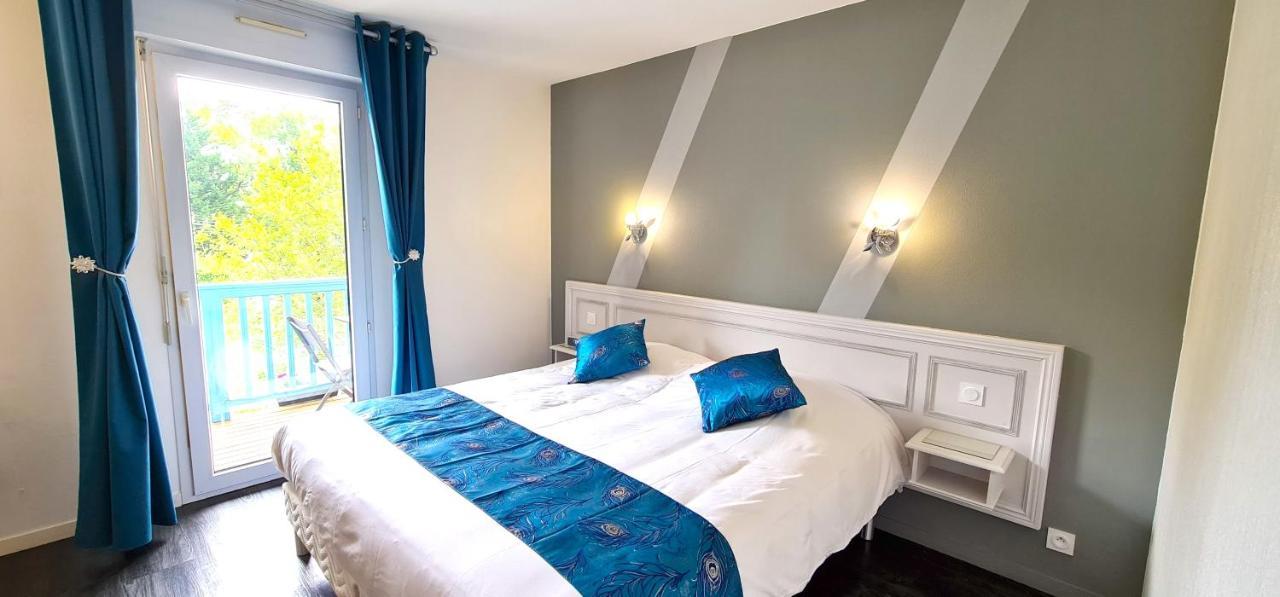Fasthotel Oloron Hostellerie Du Paon Blanc Lurbe-Saint-Christau Esterno foto