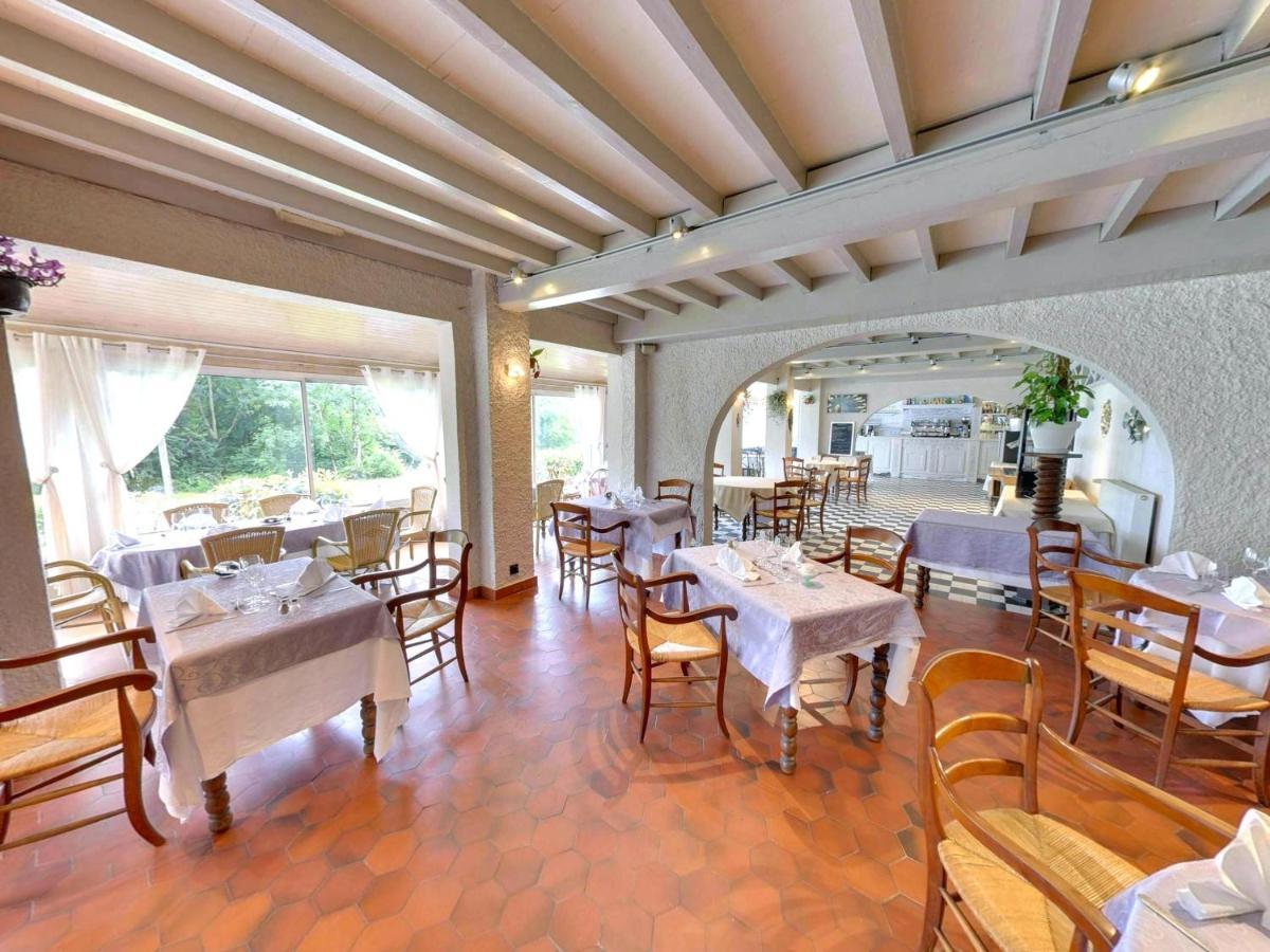 Fasthotel Oloron Hostellerie Du Paon Blanc Lurbe-Saint-Christau Esterno foto