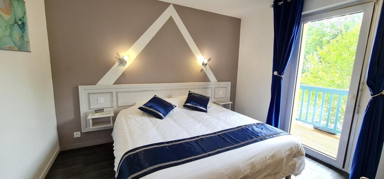 Fasthotel Oloron Hostellerie Du Paon Blanc Lurbe-Saint-Christau Esterno foto
